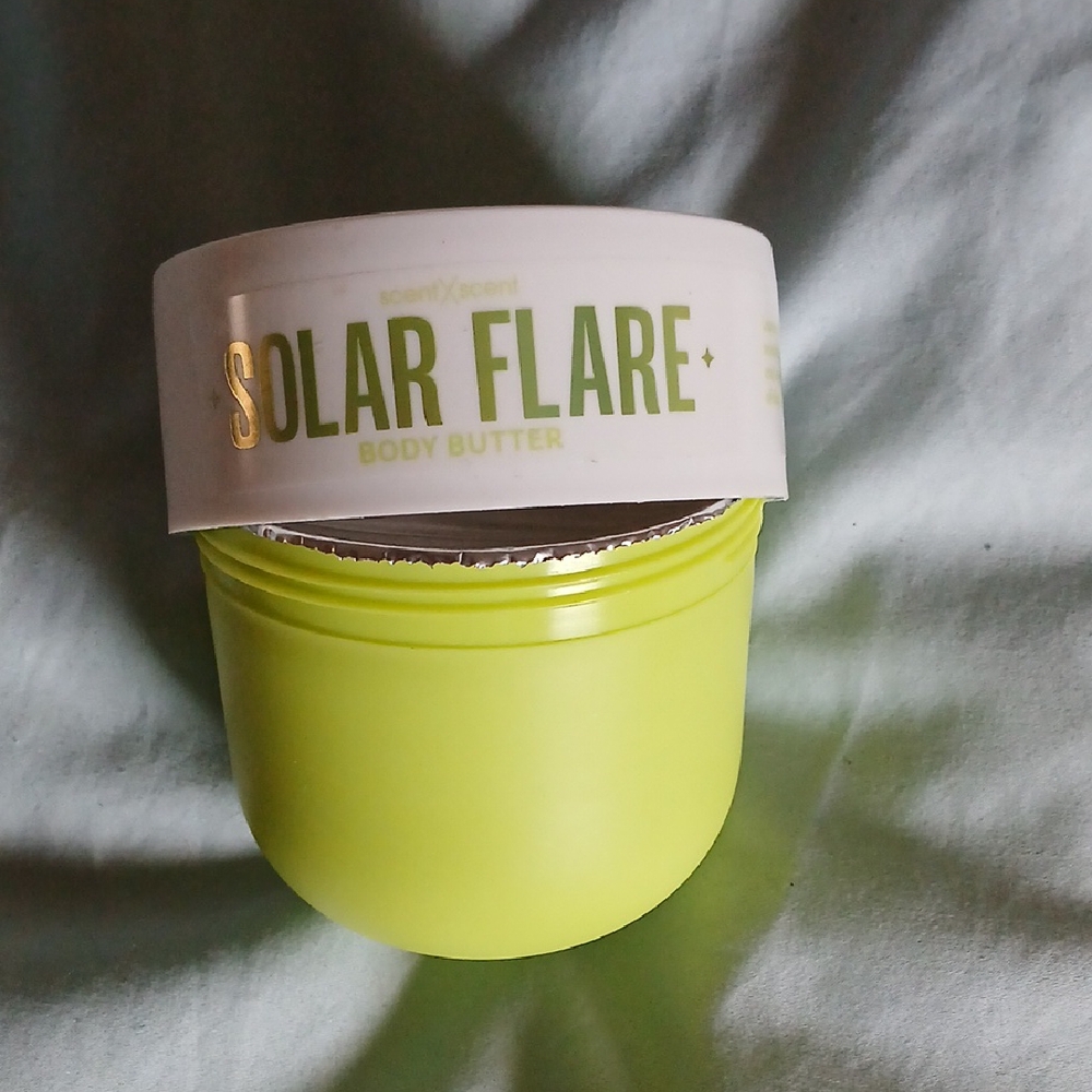Solar Flare Body Butter 10 Oz!! Juicy Peach Summer Blossom And Coconut Husk!